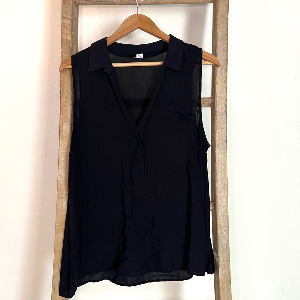 Old Navy Black Sleeveless Top